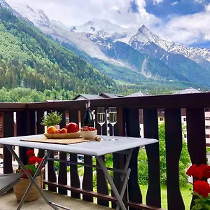  Apartment Mont Blanc 43, Vue Mont Blanc , Balcon, Parking