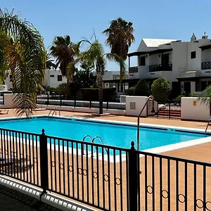 https://cozy-villa-marina-iris-fase-1-wifi.in-canary-islands.com